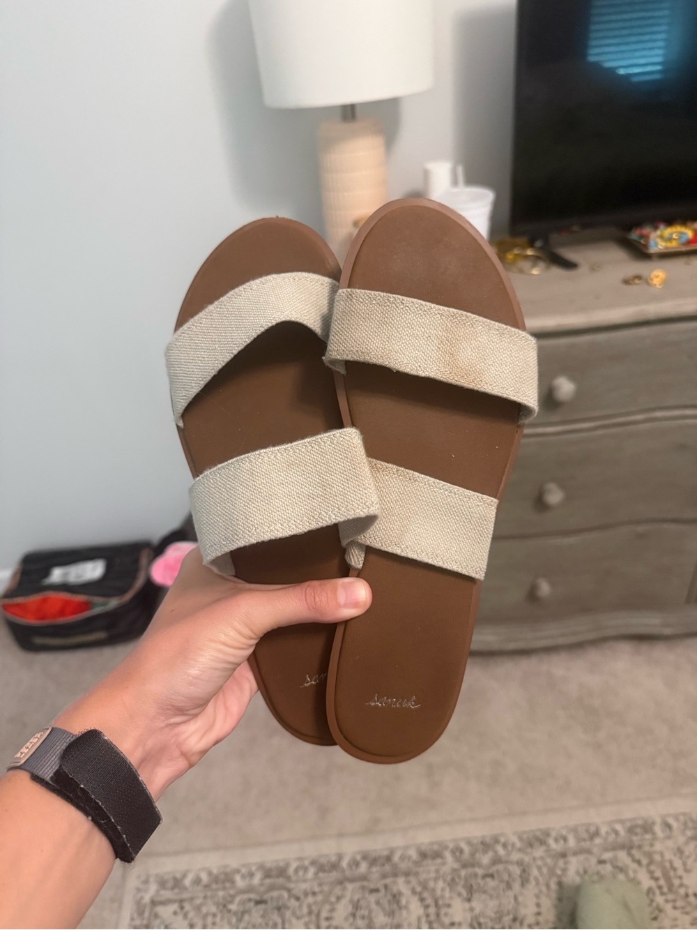 Sanuk yoga mat sandals